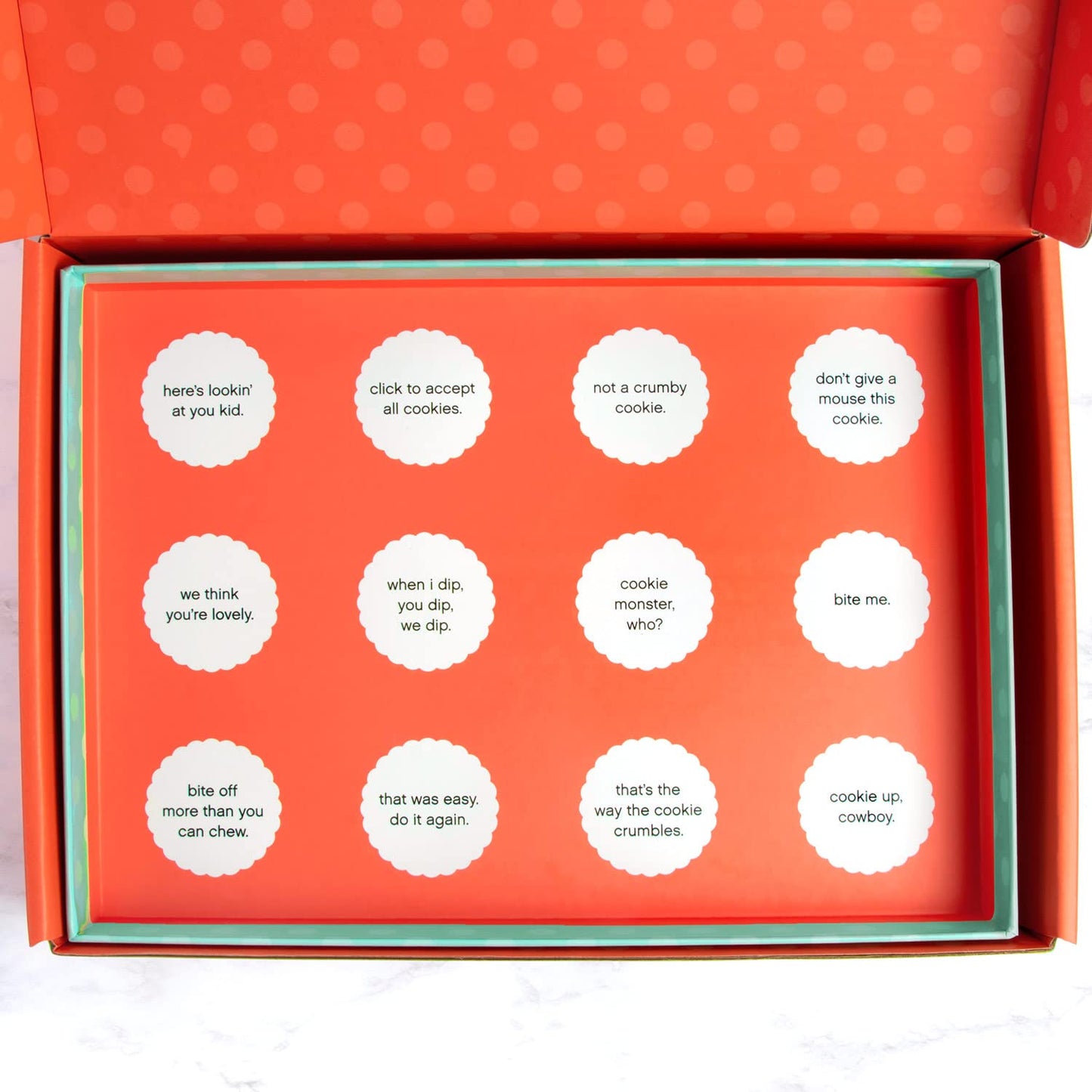 Deluxe Chocolate Dipped Oreos Gift Box - 12 pc